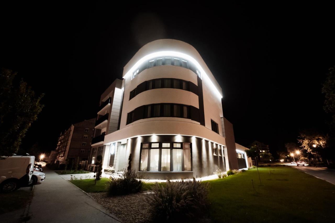 Hotel Barcode Wellness & Spa Sombor Bagian luar foto