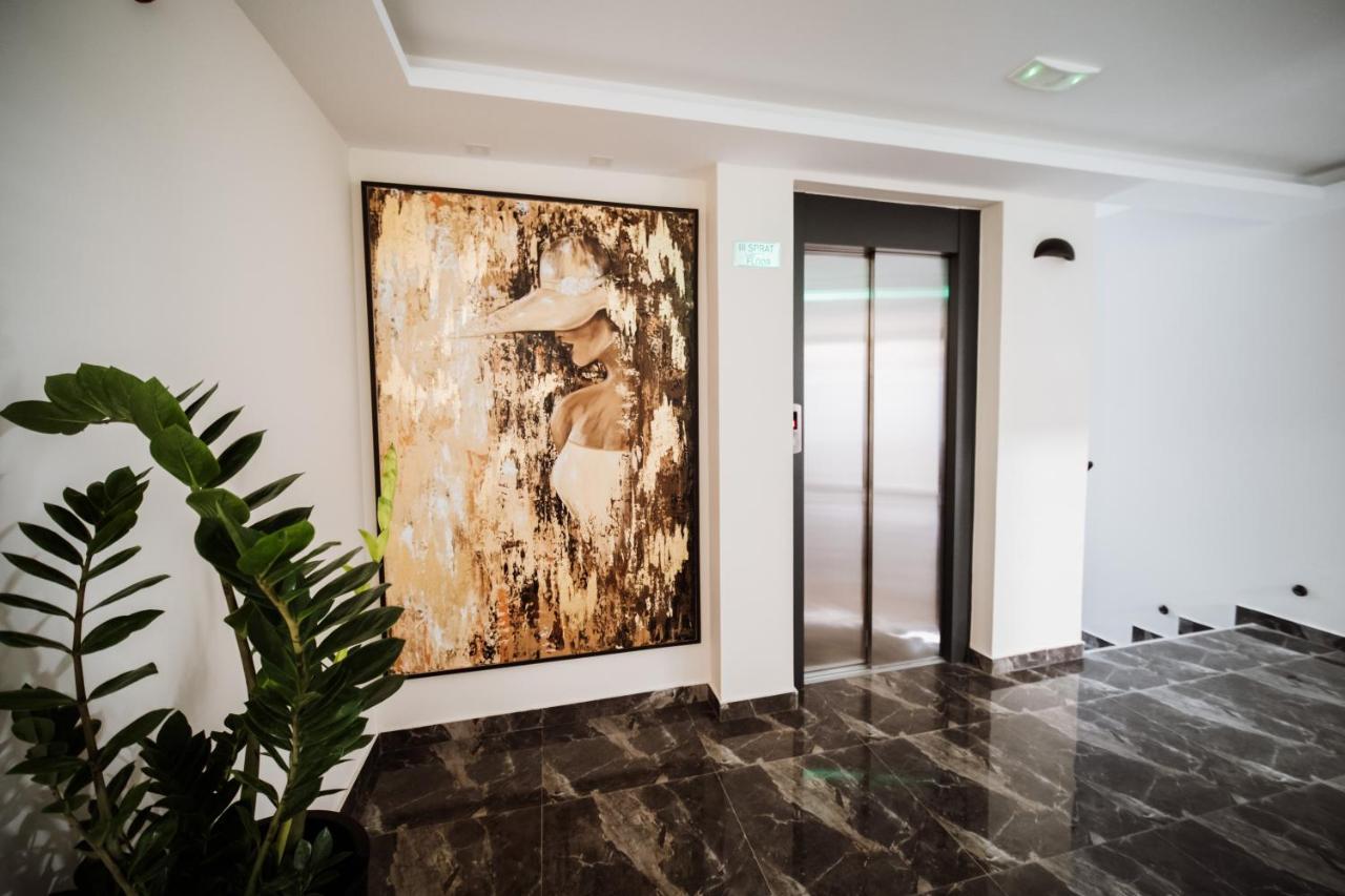 Hotel Barcode Wellness & Spa Sombor Bagian luar foto