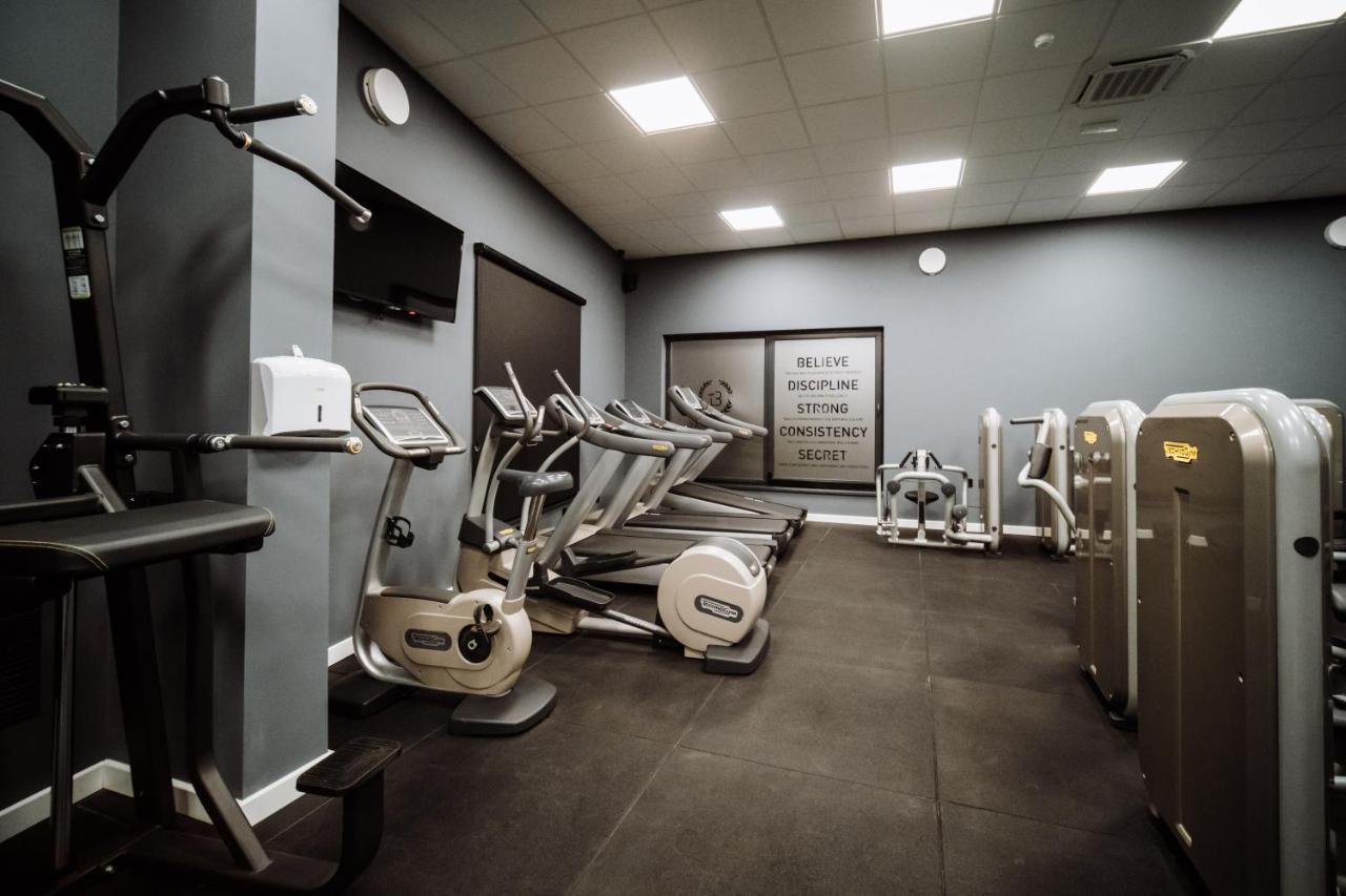 Hotel Barcode Wellness & Spa Sombor Bagian luar foto