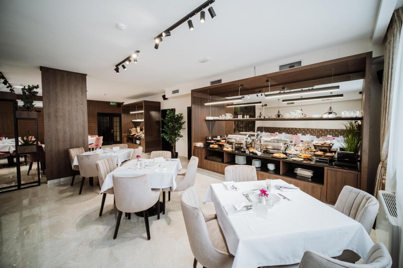 Hotel Barcode Wellness & Spa Sombor Bagian luar foto