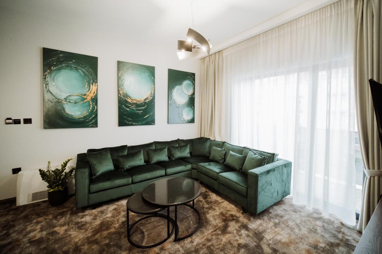 Hotel Barcode Wellness & Spa Sombor Bagian luar foto